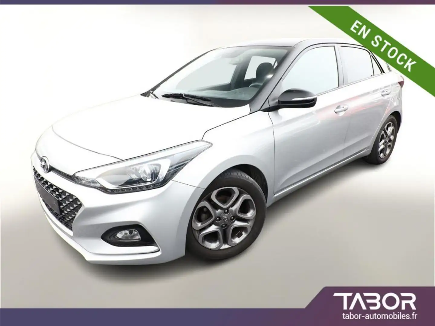 Hyundai i20 1.2 84 Trend Cam AppC Privacy radar Argent - 1