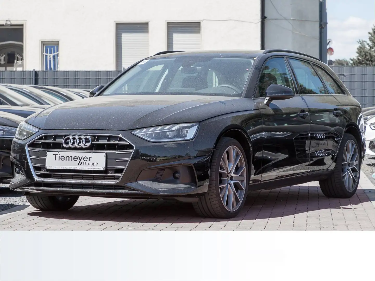 Audi A4 40 TFSI LM19 NAVI+ GRA AHK SITZHZ Schwarz - 2