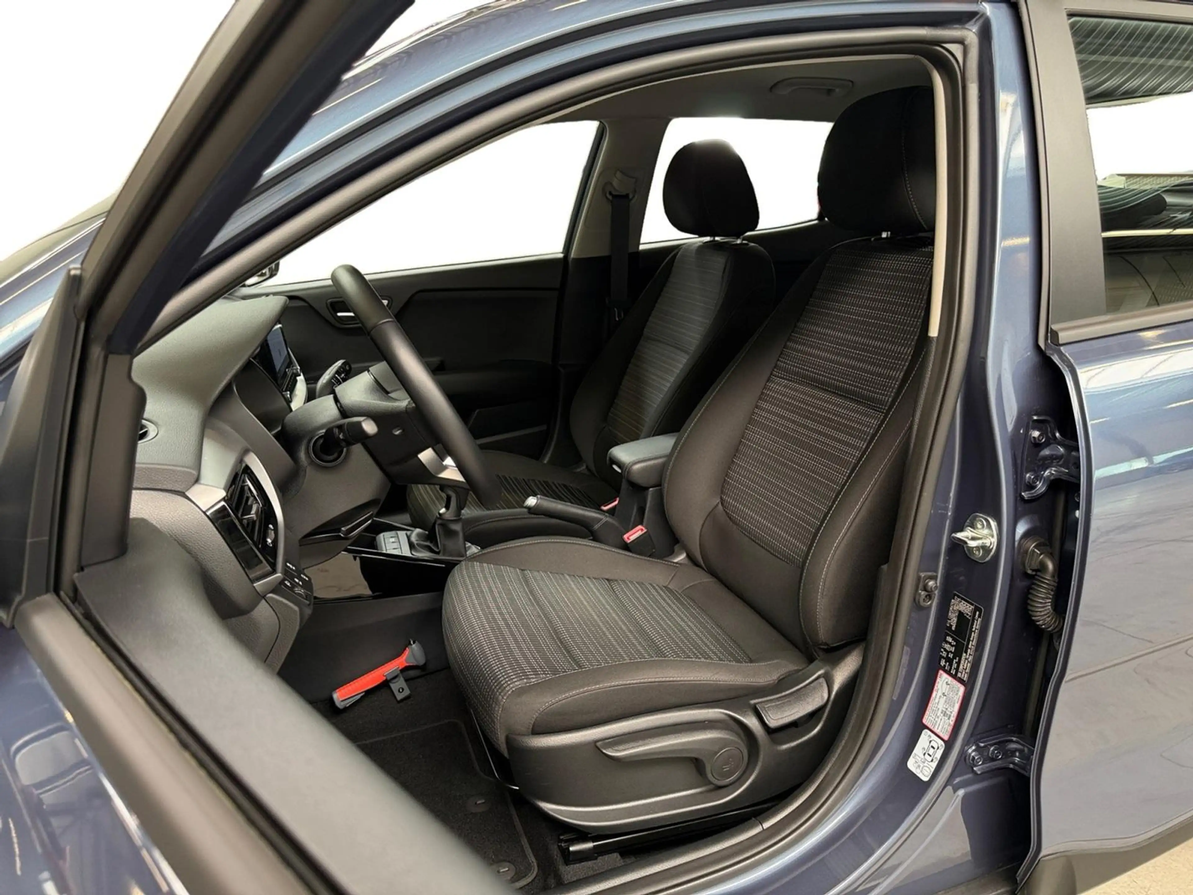 Kia Stonic 1.0 T-GDi MHEV DynamicLine I Navi I Camera I Clima — photo 11