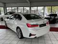 BMW 330 d xDrive Advantage AHK+LED+18 Zoll Alu+ Apple CarP Weiß - thumbnail 3