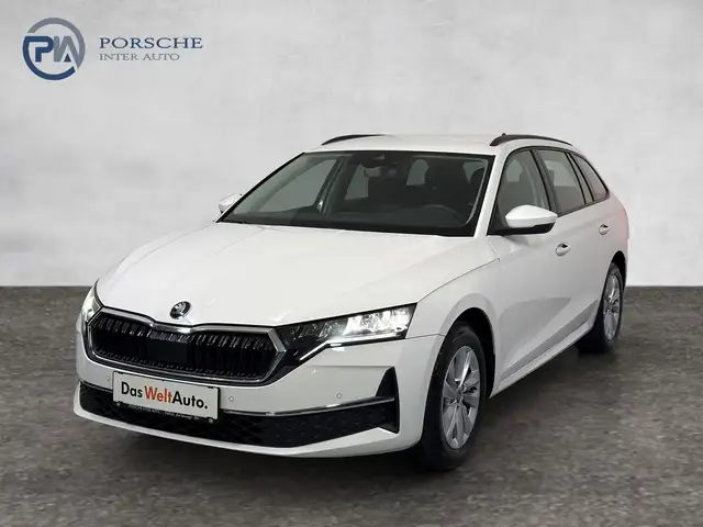 Skoda Octavia main image