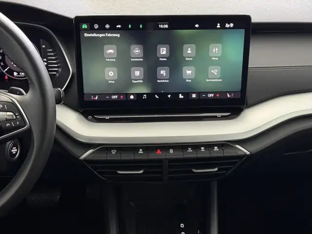 Skoda Octavia view 11