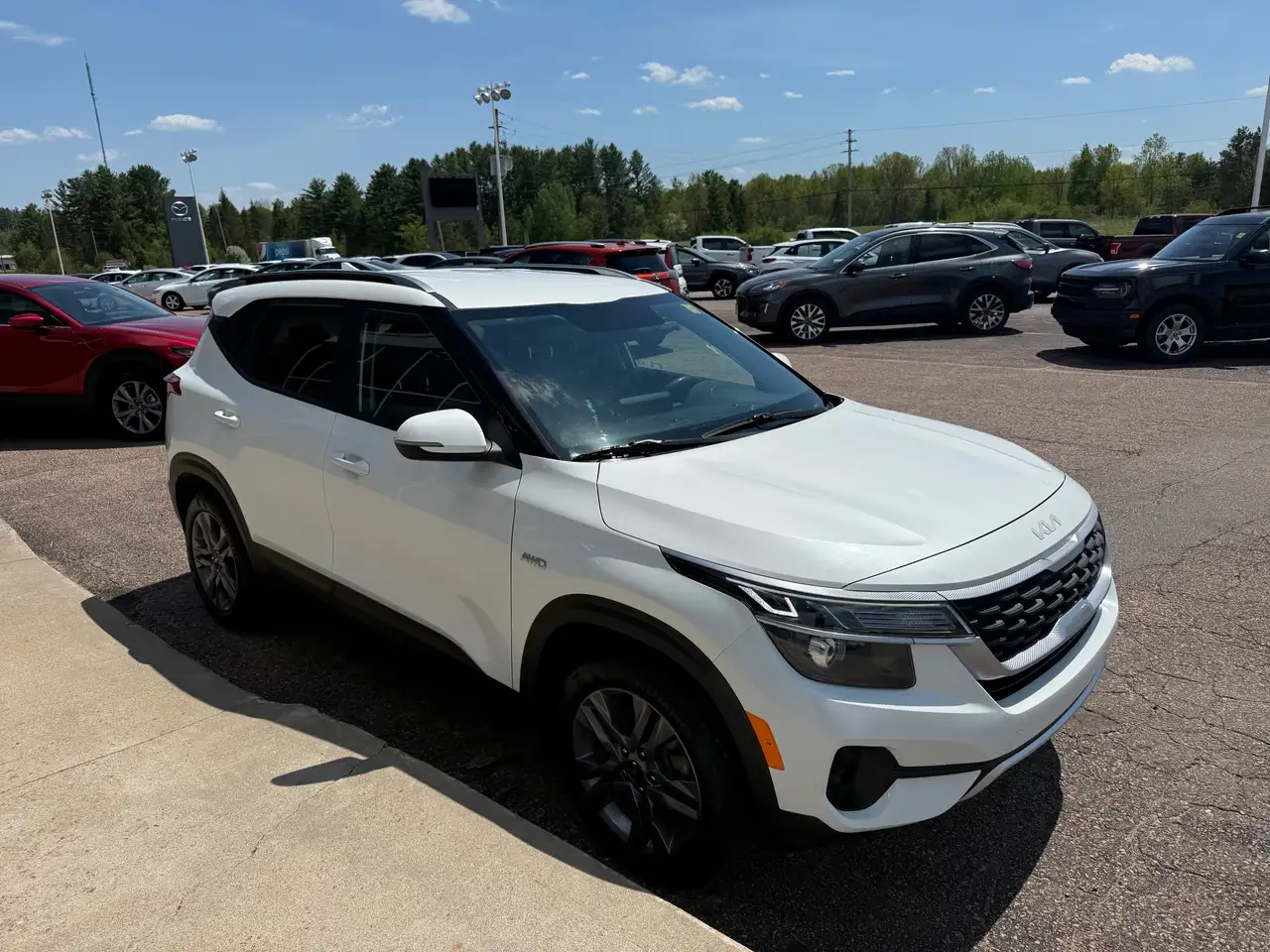 Kia Seltos снимка Kia Seltos
