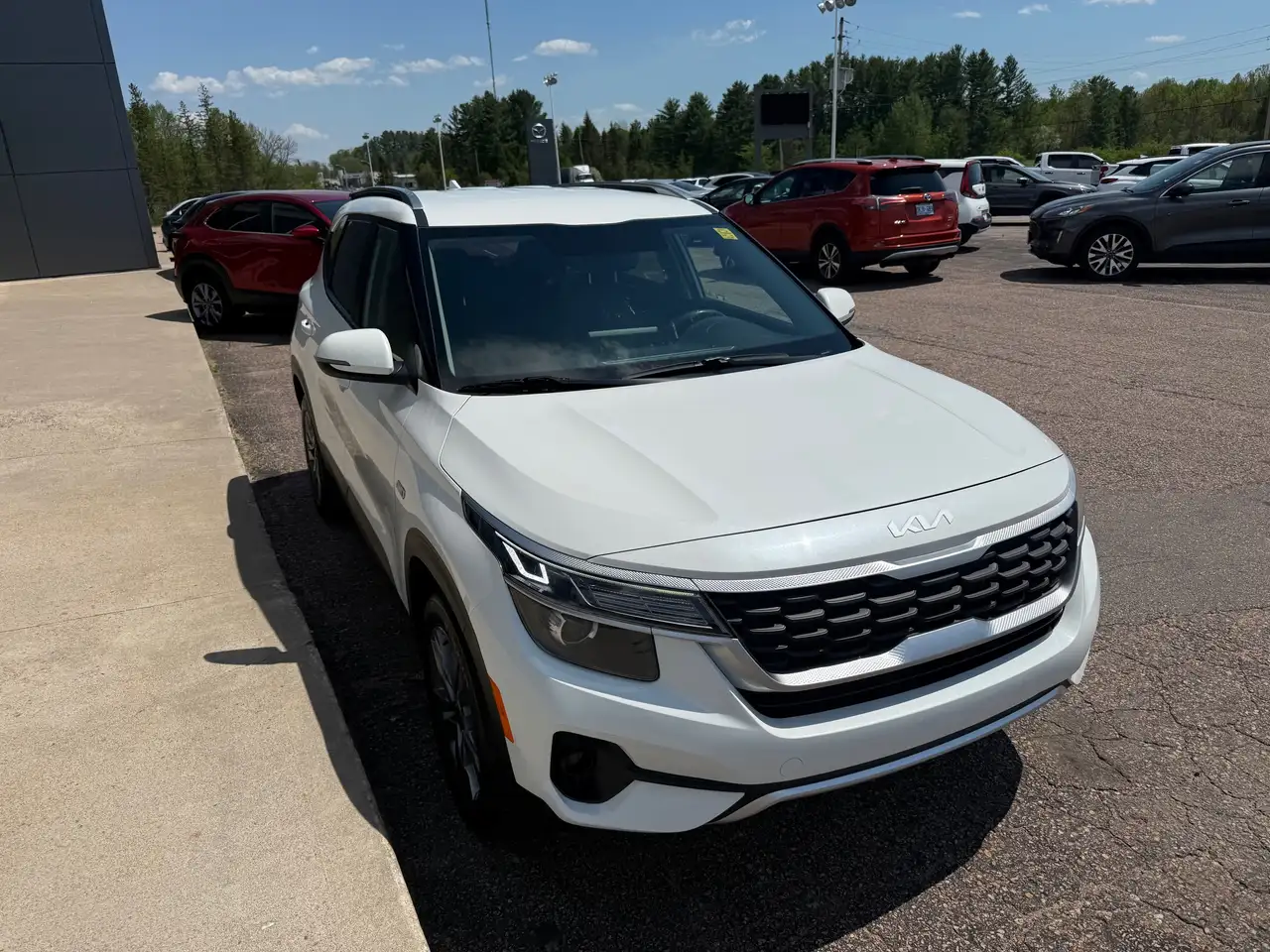 Kia Seltos снимка Kia Seltos