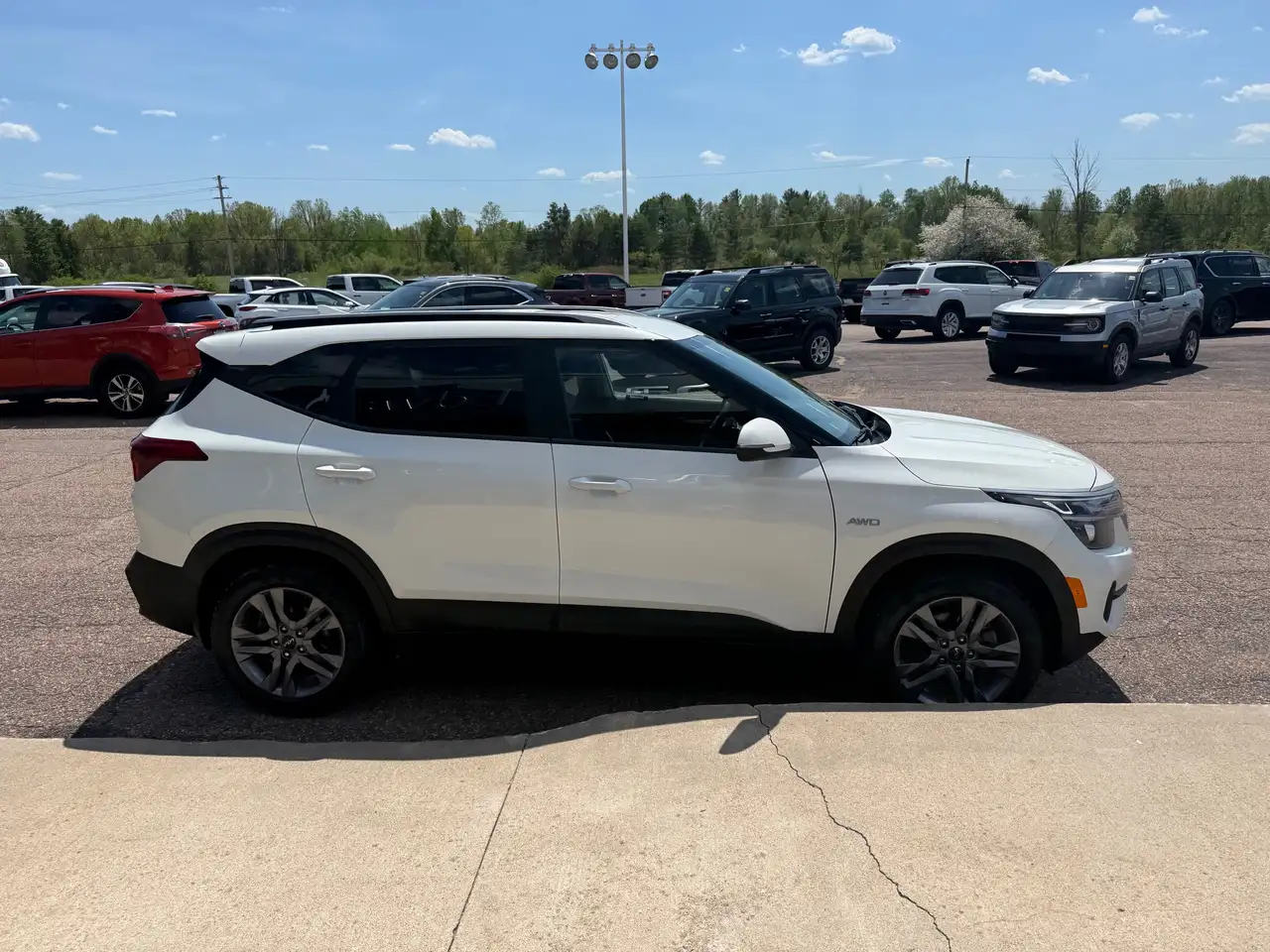 Kia Seltos снимка Kia Seltos