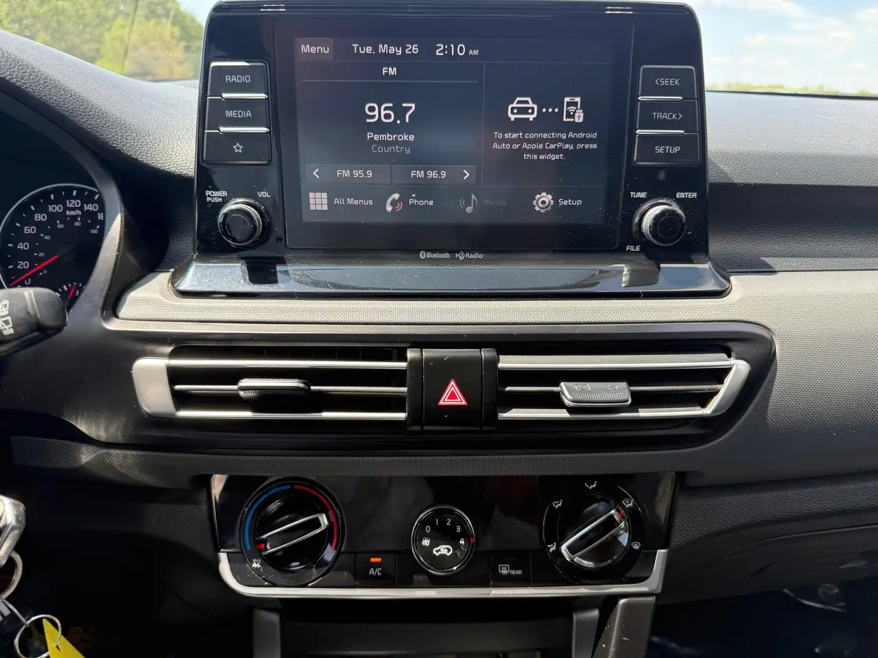 Kia Seltos снимка Kia Seltos
