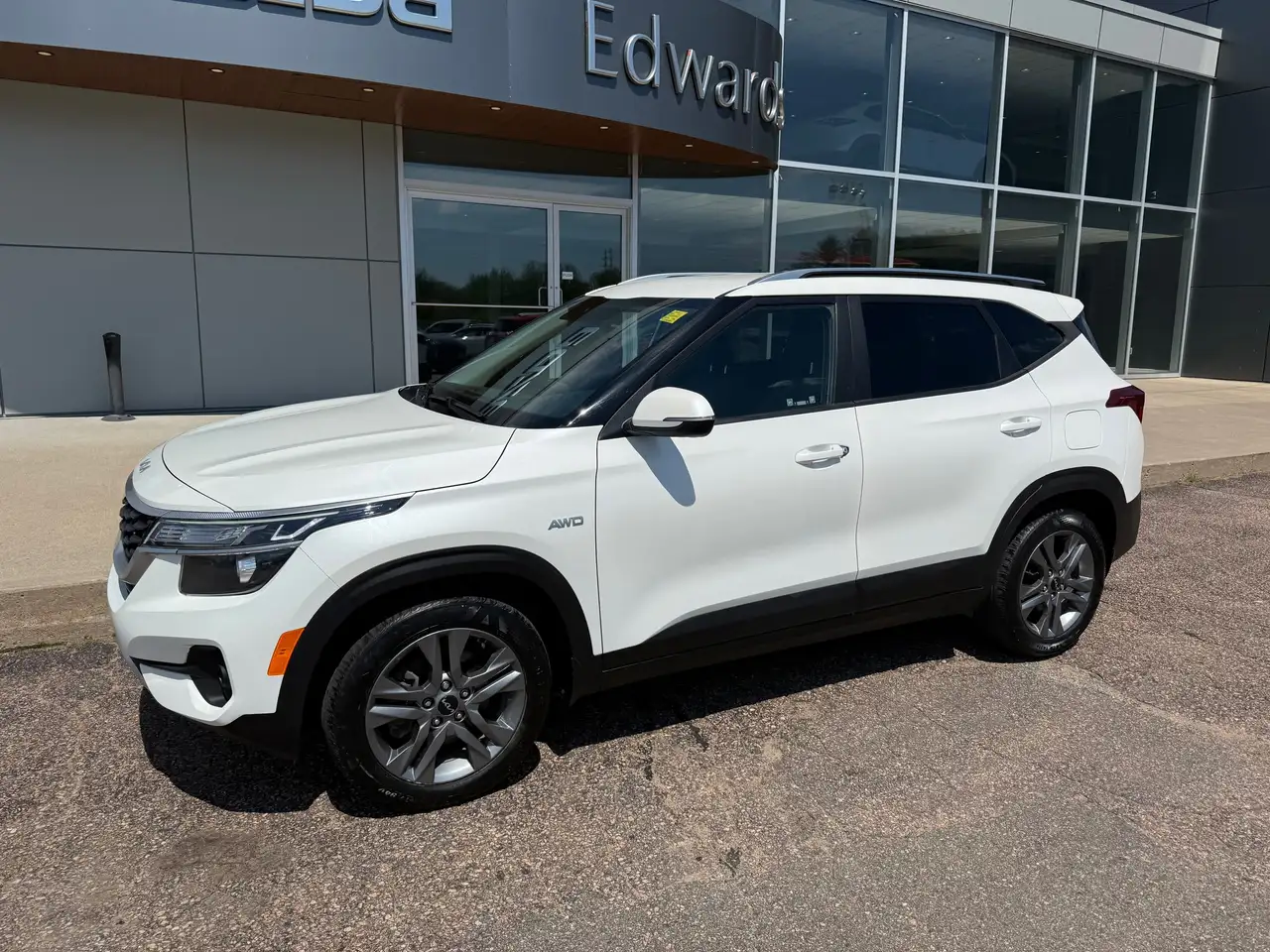Kia Seltos снимка Kia Seltos