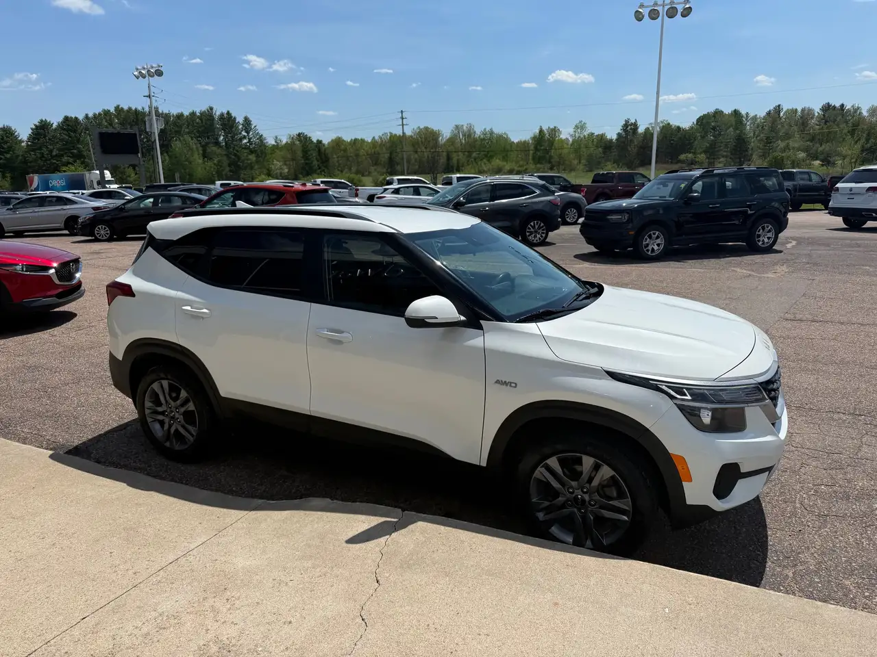 Kia Seltos снимка Kia Seltos