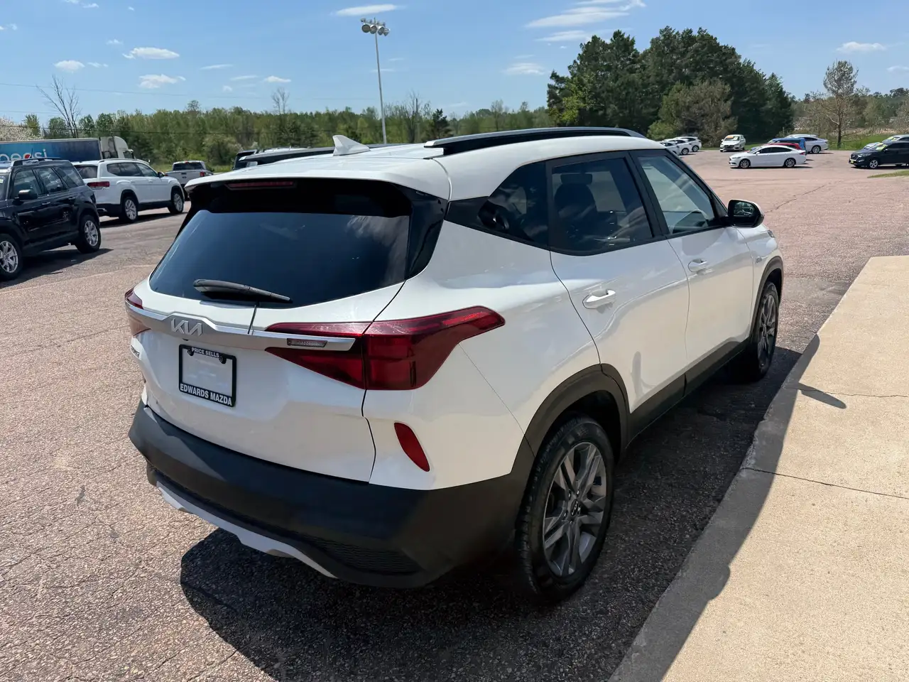 Kia Seltos снимка Kia Seltos