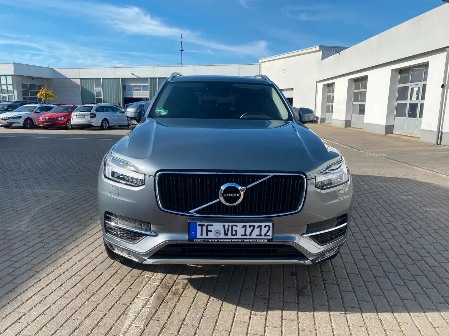 Volvo XC90 D5*Inscription Opt.*NAVI*RFK*7-Si*Mietkauf Grau - 2