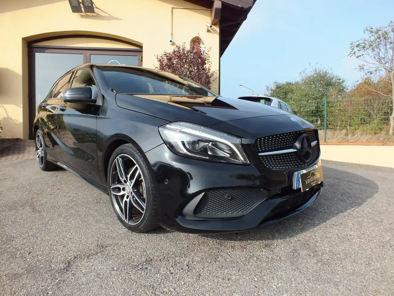 Mercedes-Benz A 180