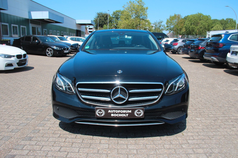 Mercedes-Benz E 200 d Lim. Avantgarde, LED, 360
