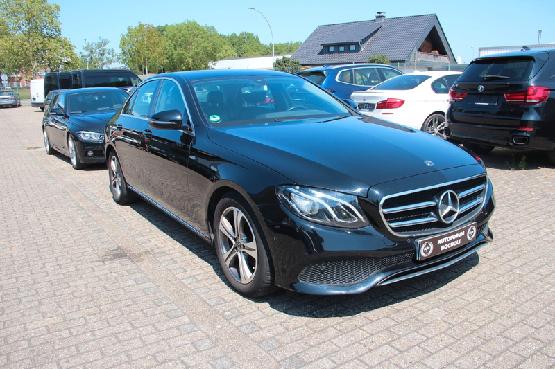 Mercedes-Benz E 200 d Lim. Avantgarde, LED, 360 — photo 8