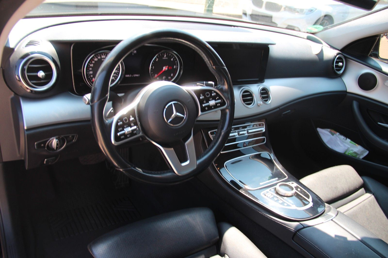 Mercedes-Benz E 200 d Lim. Avantgarde, LED, 360 — photo 9
