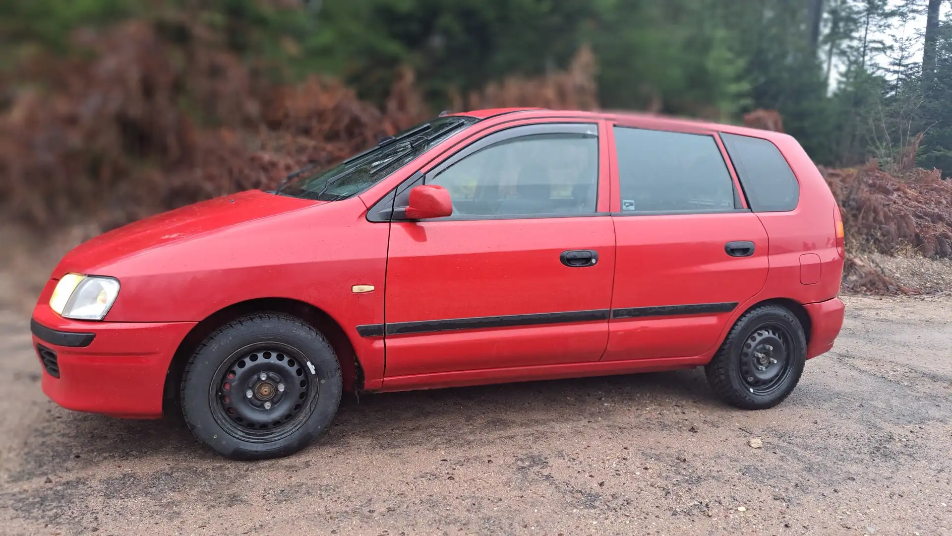 Mitsubishi Space Star Space Star 1300 Червоний - 2