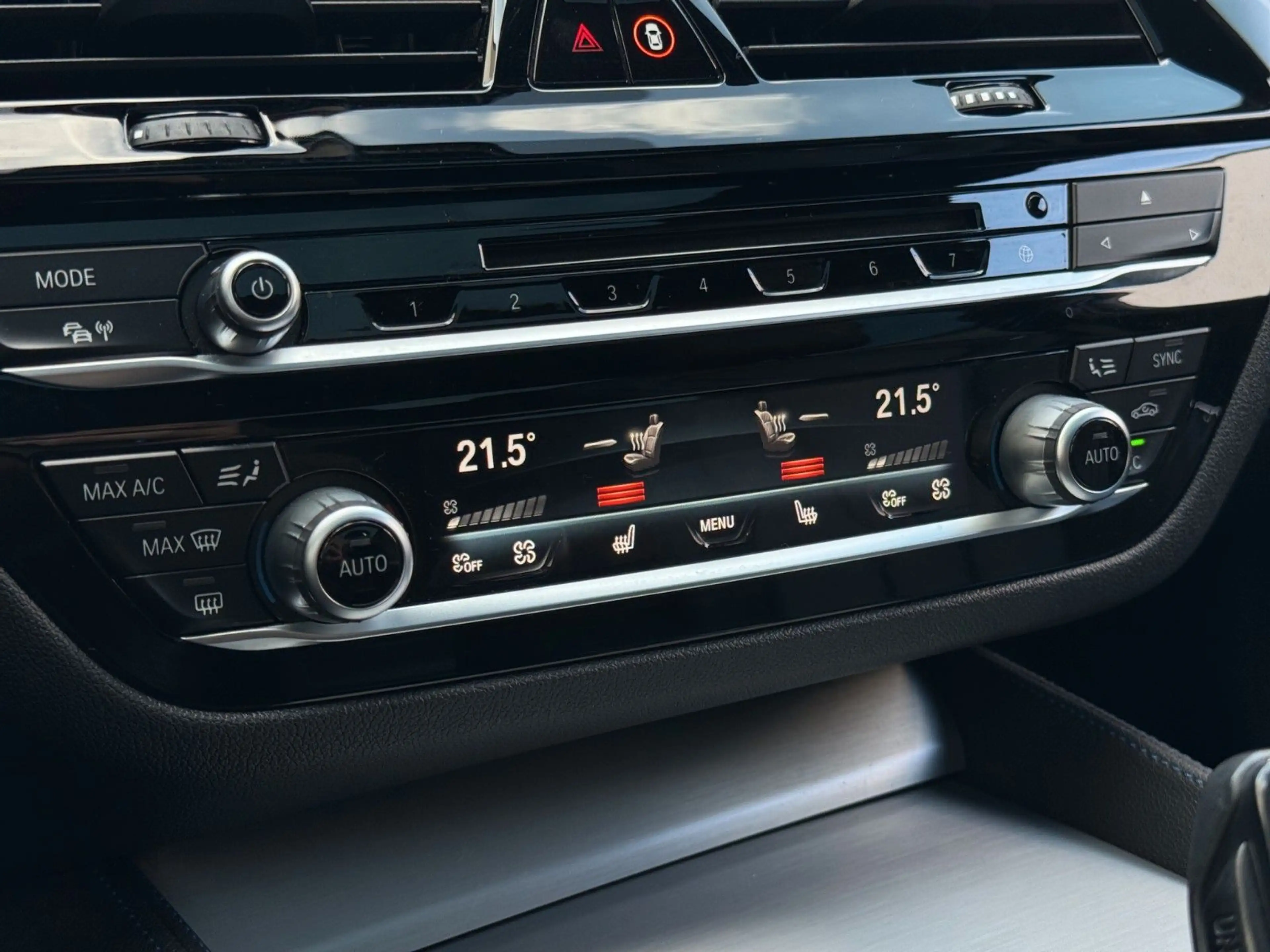 BMW 550 i xDrive Limousine Laser|HuD|H&K|AHK|PANO. — photo 12