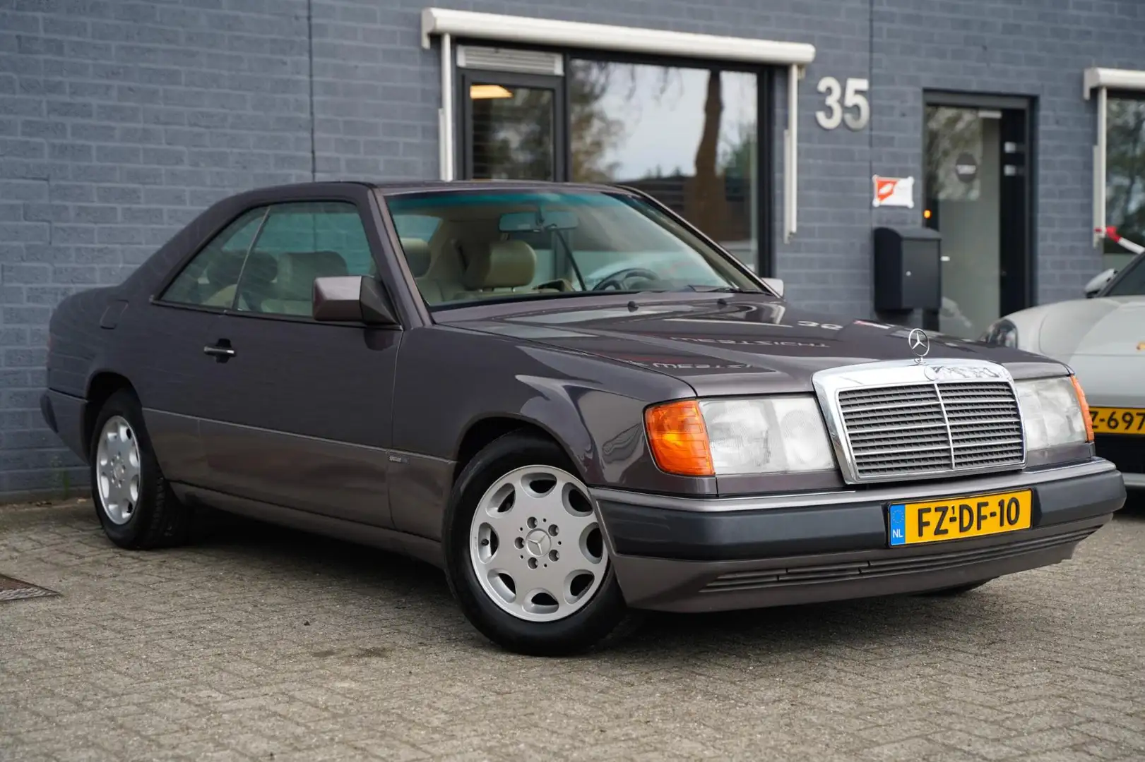Mercedes-Benz CE 200 200-500 (W124) 320 Automaat, Origineel NL! Червоний - 2