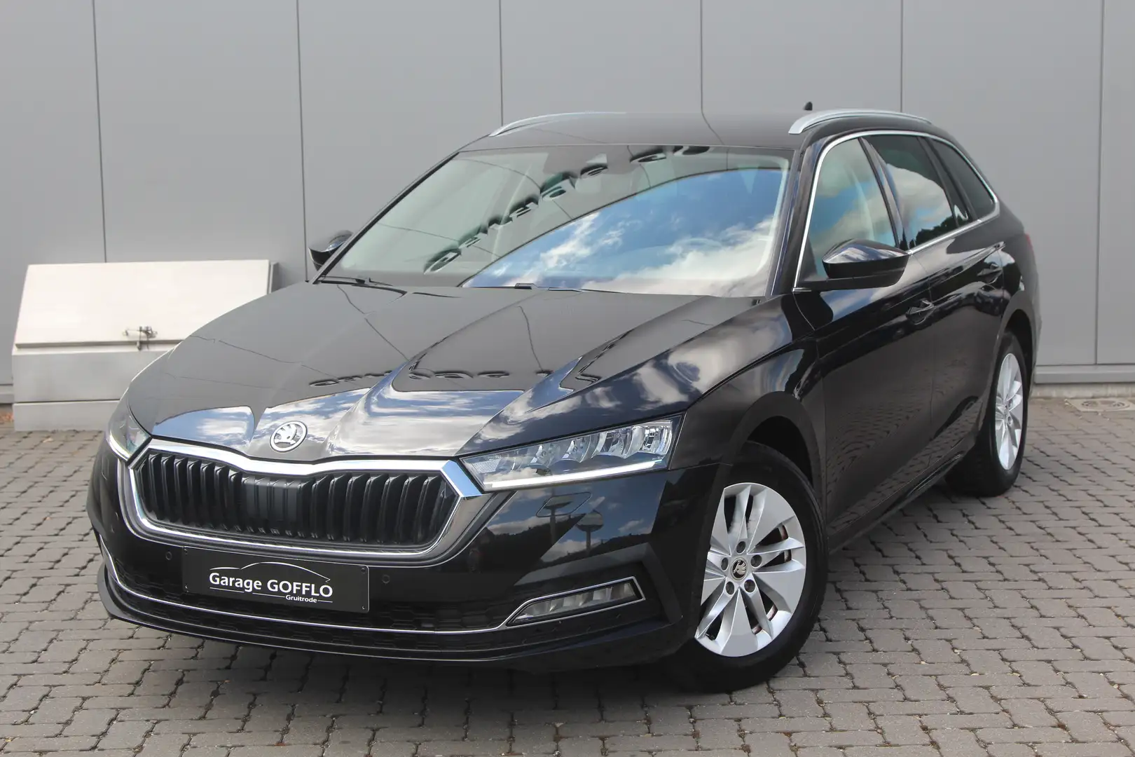 Skoda Octavia COMBI 1.0 TSI DSG - 65.000KM - 2021 Zwart - 1