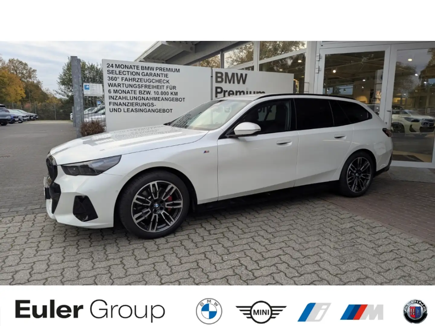 BMW 520 i M-Sport PRO Sommer19'' AHK ICONIC AdLED H/K Park Weiß - 1