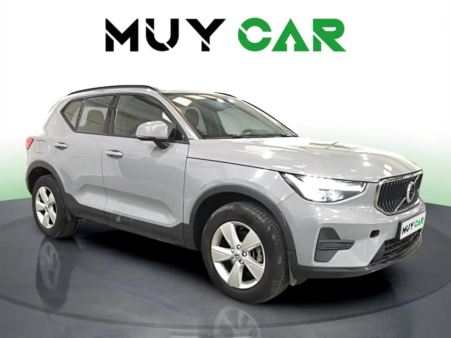 Volvo XC40 T2 Essential Aut. Gris - 1