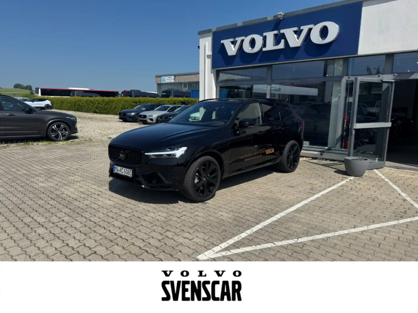 Volvo XC60 Ultra Black Edition Recharge Plug-In Hybrid AWD T8 Schwarz - 1