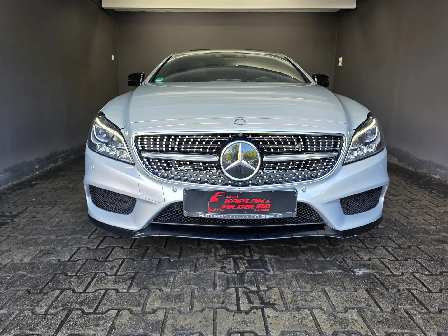 Mercedes-Benz CLS 400 SB, 4M, DISTRONIC, MASSAGE, e.DACH, LED,360° Silber - 2