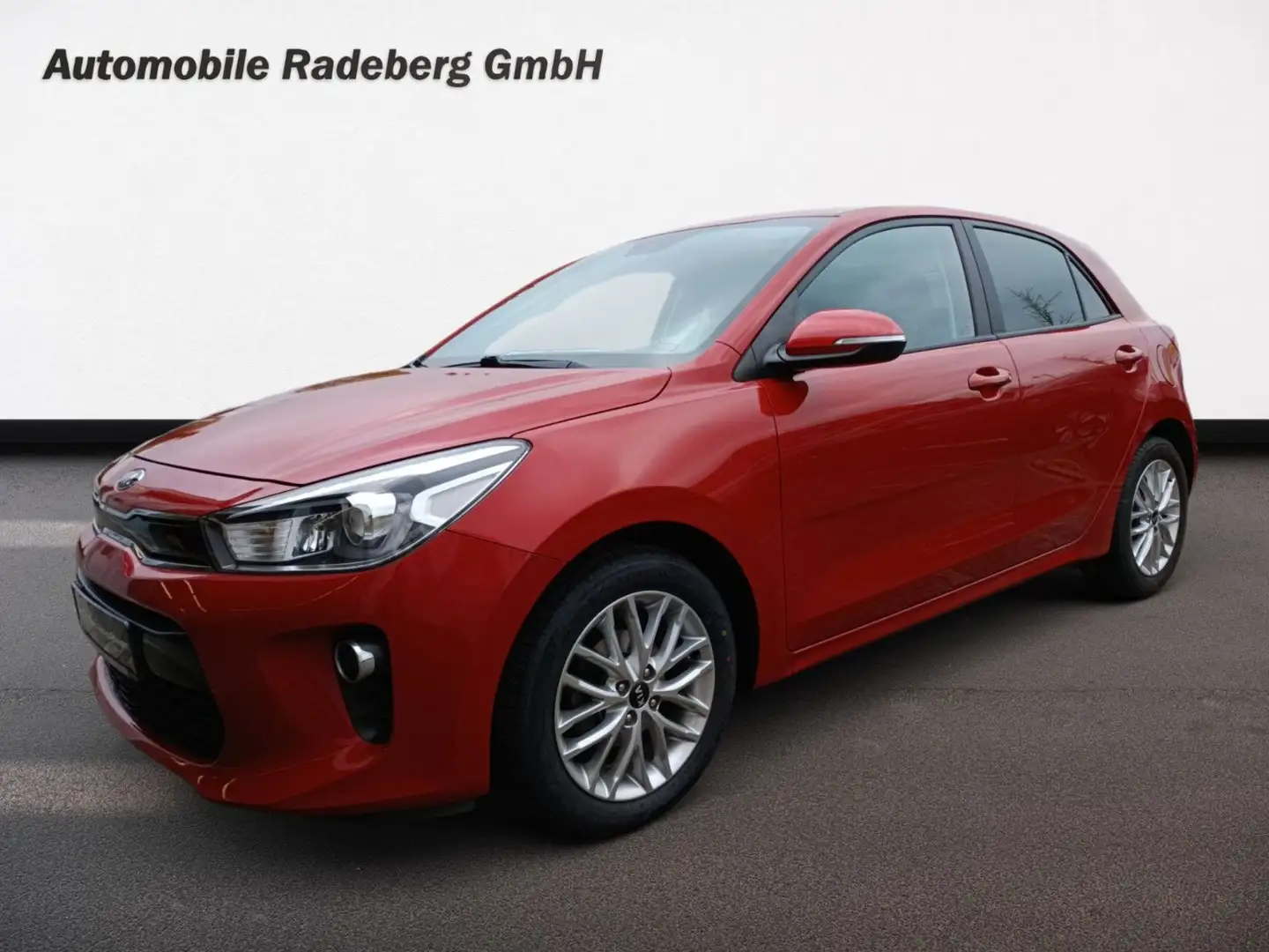 Kia Rio Dream Team Rojo - 1