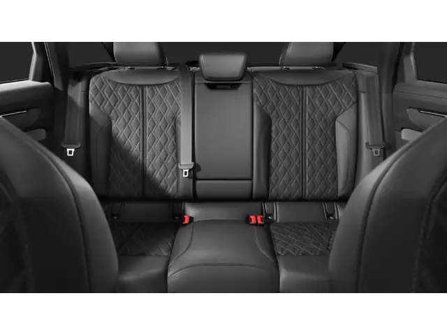 Audi A6 view 10