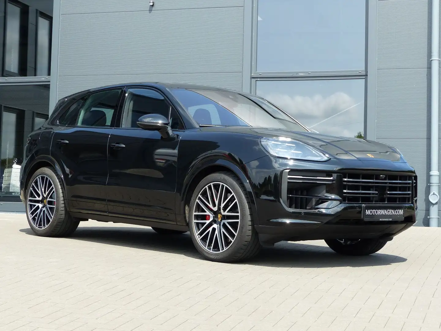 Porsche Cayenne Turbo E-Hybrid Schwarz - 1