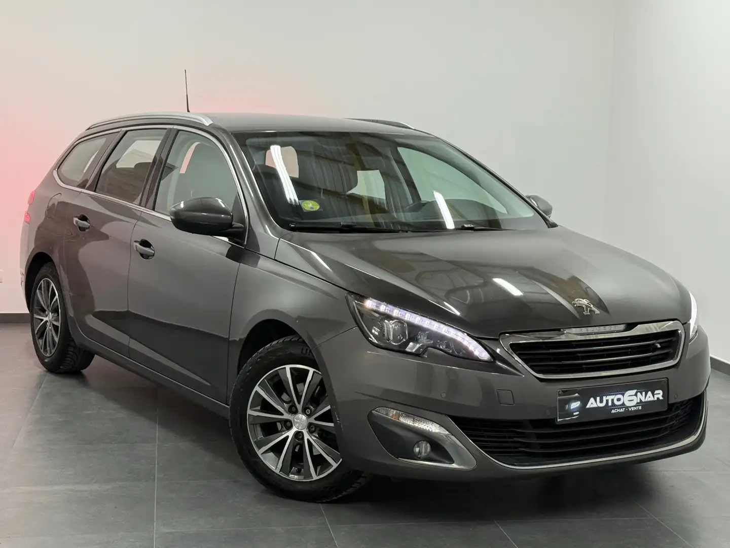 Peugeot 308 SW 1.6 BlueHDi Euro6 - Led - Navi - Xenon Szürke - 1