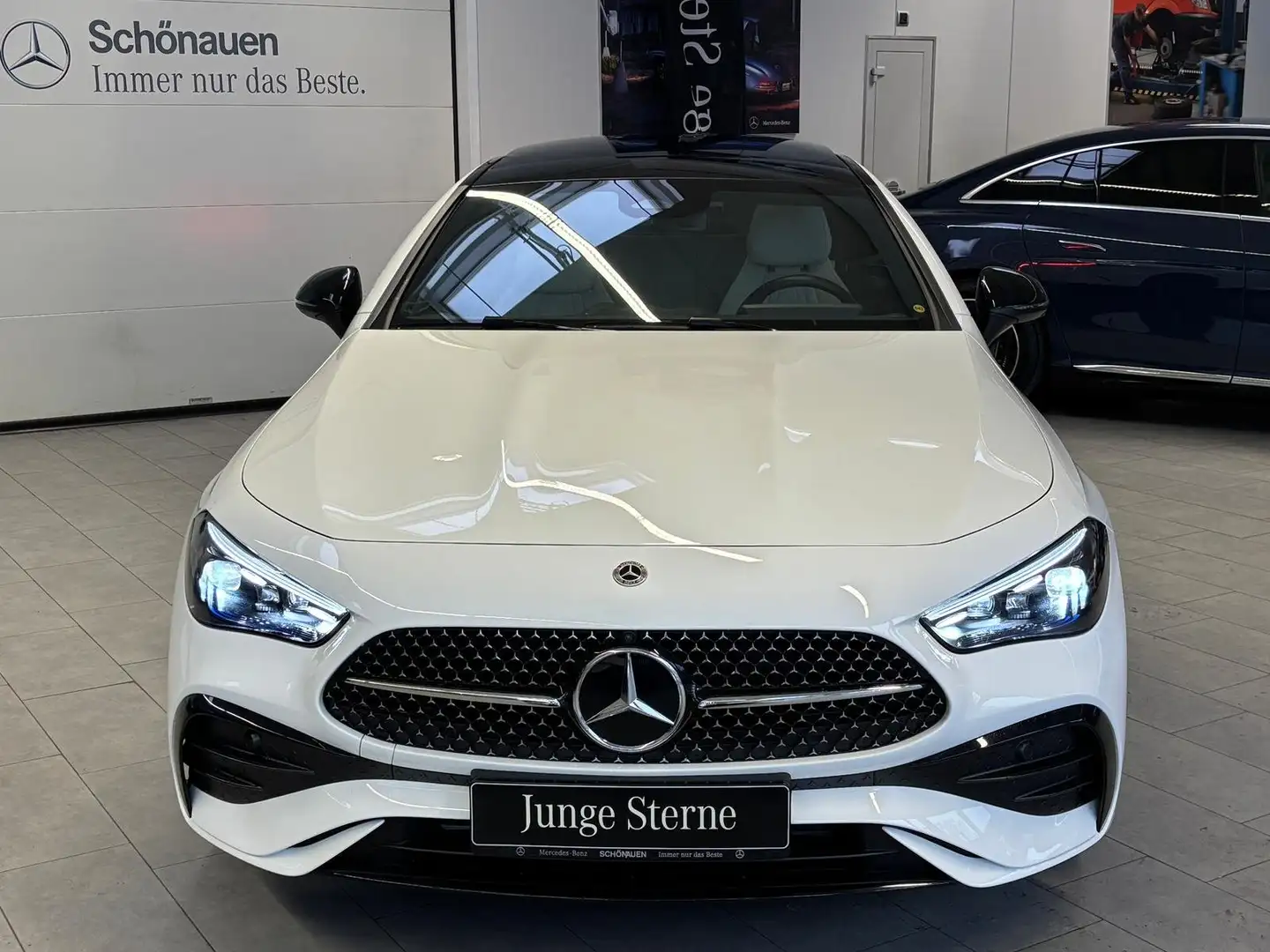 Mercedes-Benz CLE 300 e AMG+PANO+BURMES+DISTR+NIGHT+MEMORY+360° Weiß - 2