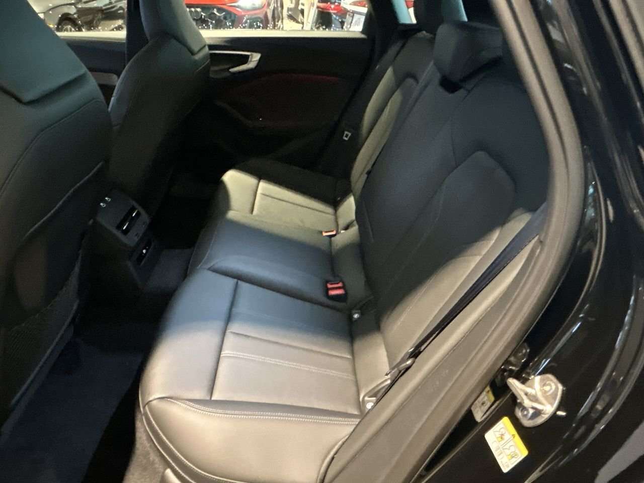 2026 Audi A5 TFSI Progressiv | Electrochromic roof | B&O | 360 thumb 30