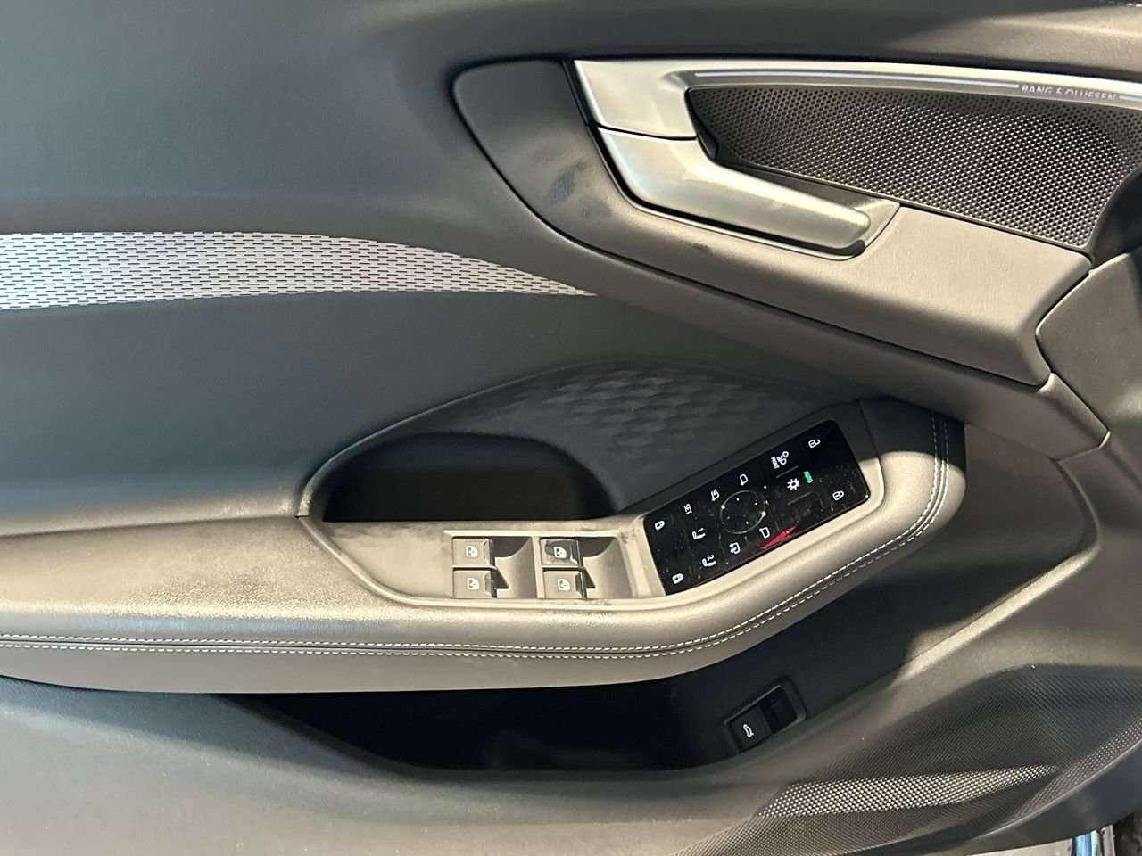 2026 Audi A5 TFSI Progressiv | Electrochromic roof | B&O | 360 thumb 21