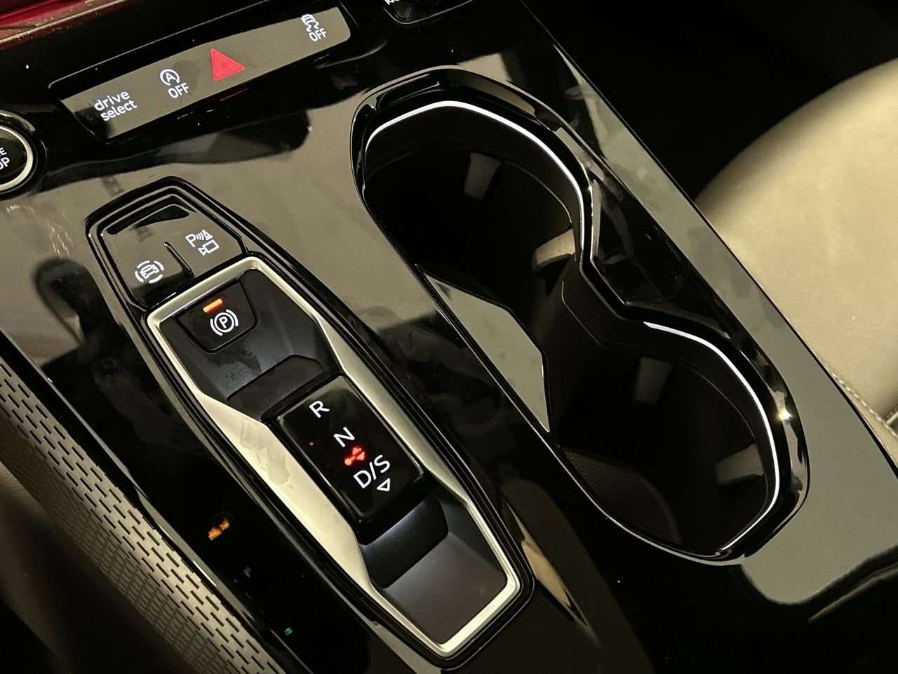 2026 Audi A5 TFSI Progressiv | Electrochromic roof | B&O | 360 thumb 27