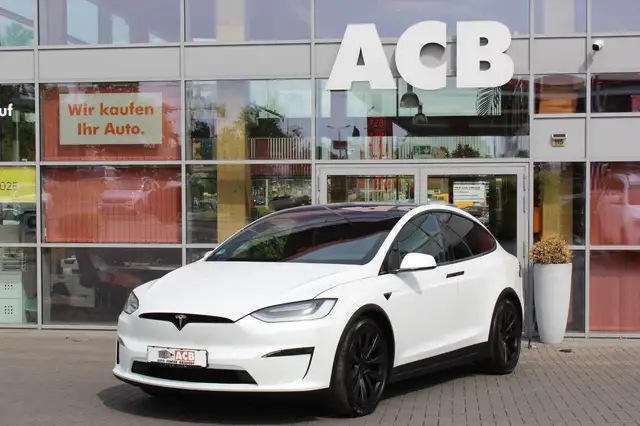 Tesla Model X Plaid Yoke 6 Sitzer AHK 22 Zoll Mwst