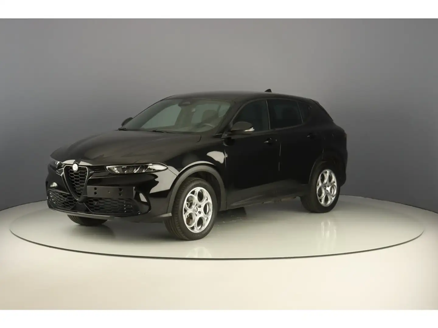 Alfa Romeo Tonale 1.3T PHEV Q4 Sprint 280PK Pack Winter Чорний - 1