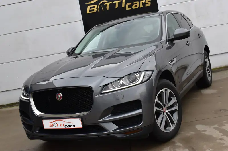 JAGUAR F-pace