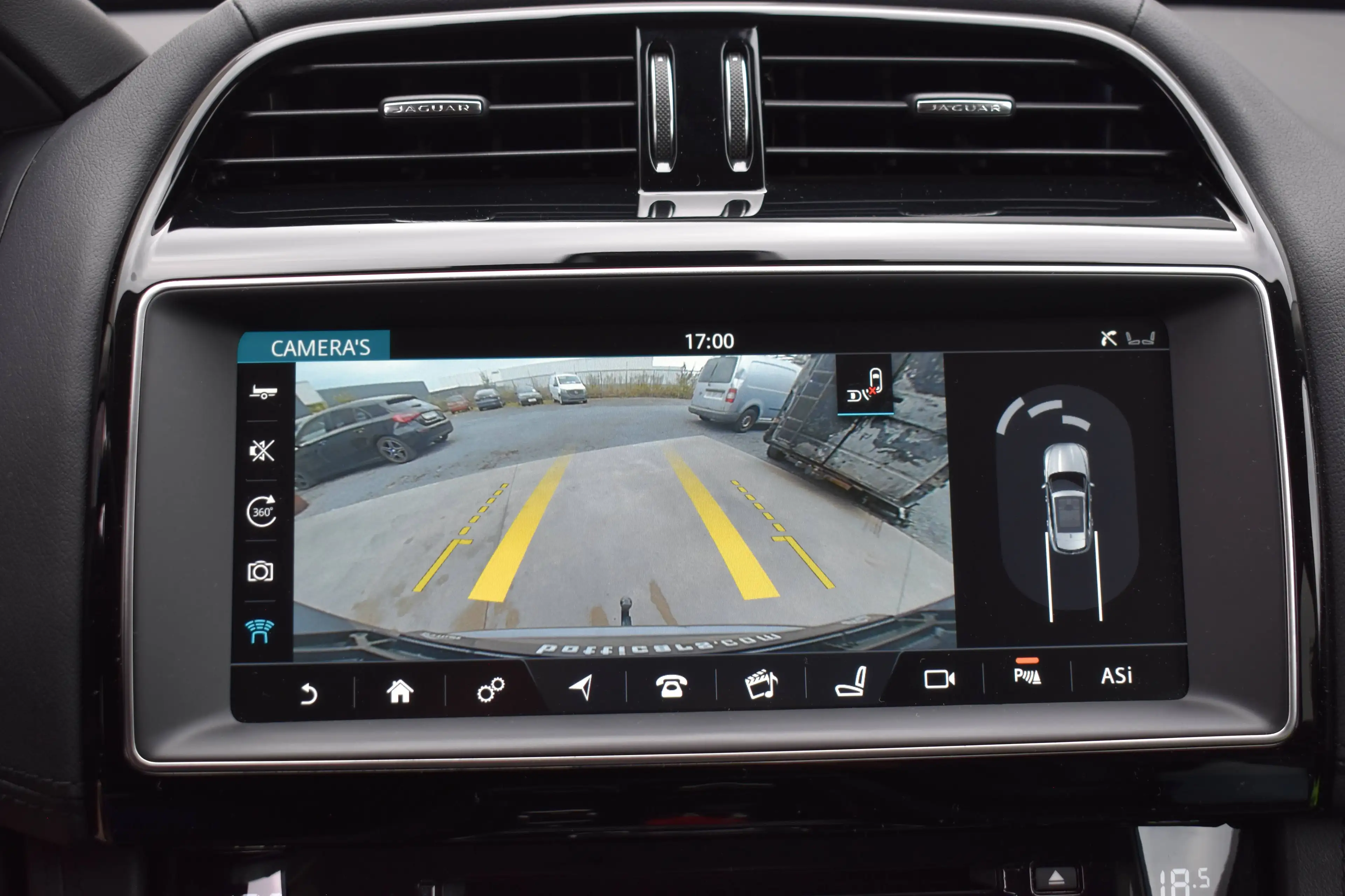 Jaguar F-Pace 2.0 D AWD || Prestige || Leder || Zetelverwarming || Meridan sound || Camera || Trekhaak — photo 11