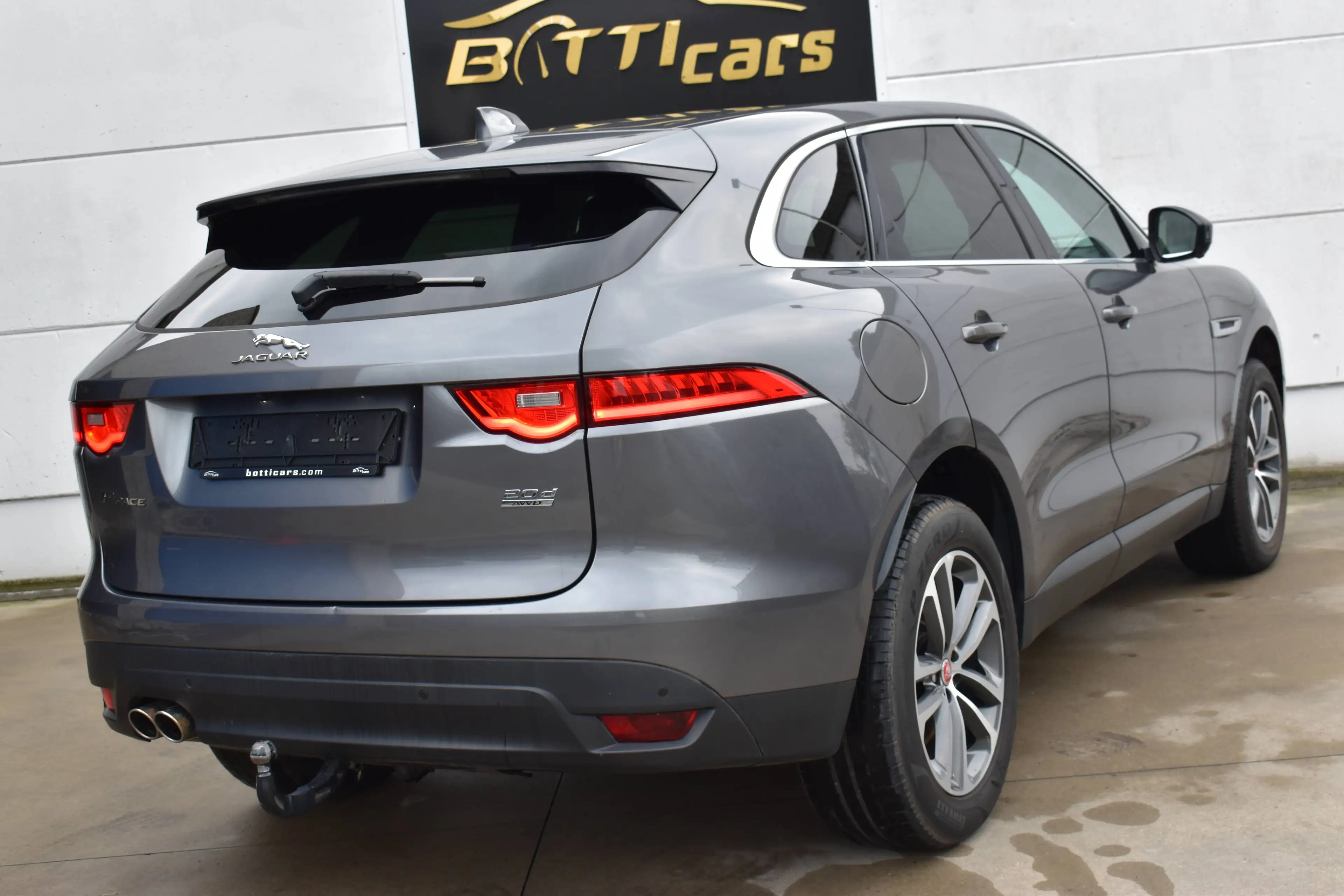 Jaguar F-Pace 2.0 D AWD || Prestige || Leder || Zetelverwarming || Meridan sound || Camera || Trekhaak — photo 4