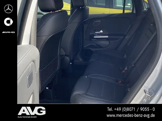 Mercedes-Benz GLA view 19
