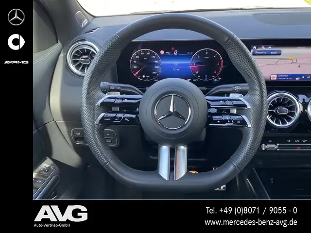 Mercedes-Benz GLA view 10