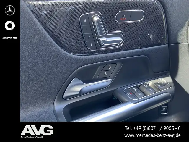 Mercedes-Benz GLA view 15