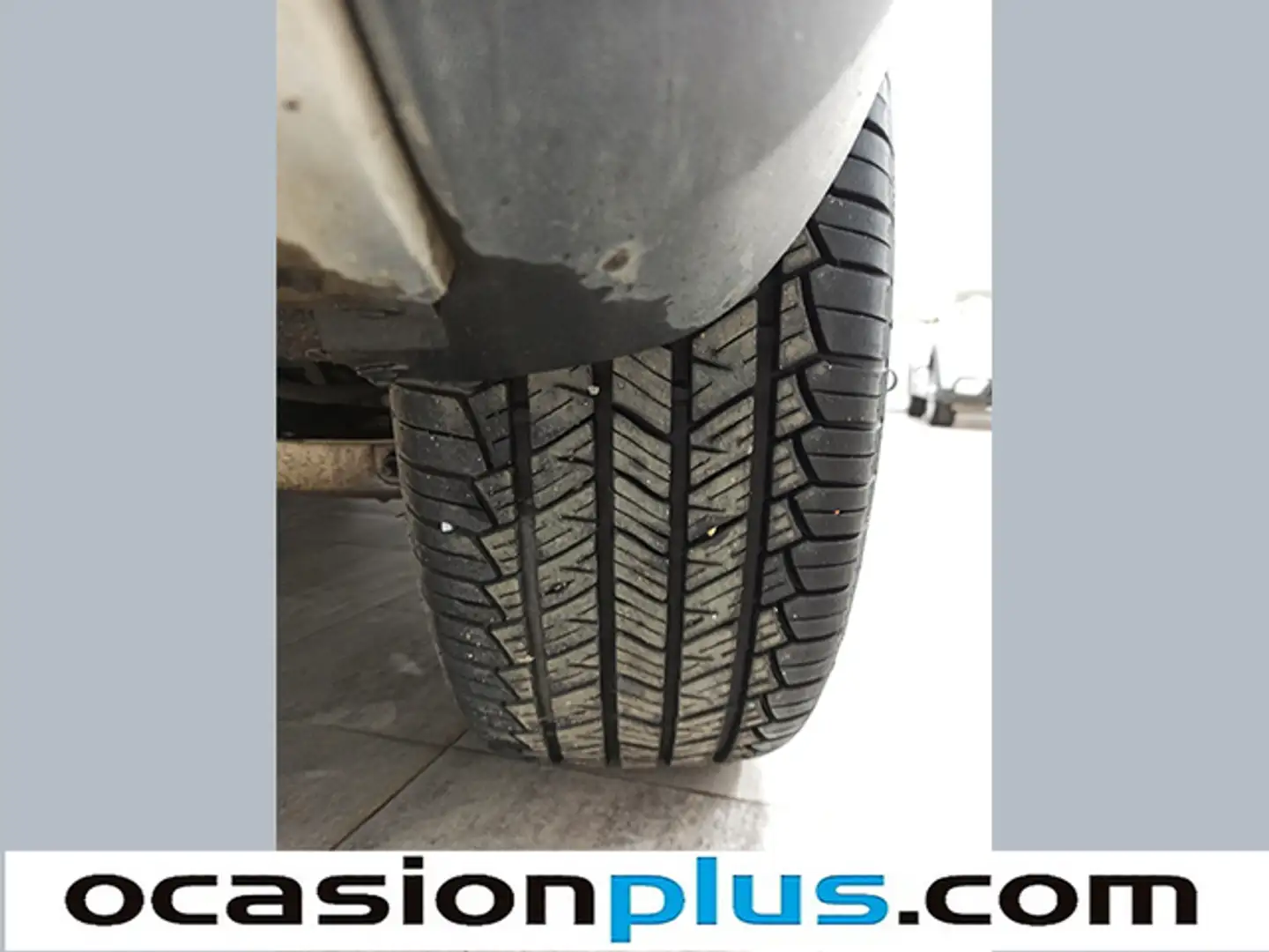 Mercedes-Benz GLA 200 200d Urban 7G-DCT Gris - 2