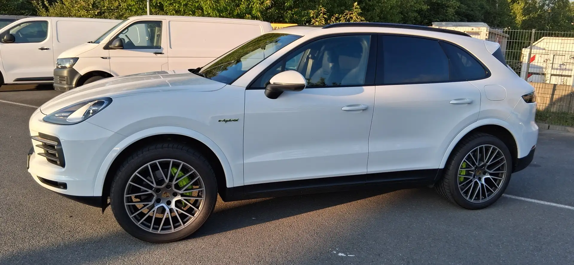 Porsche Cayenne Cayenne E-Hybrid Tiptronic S Platinum Edition Белый - 1