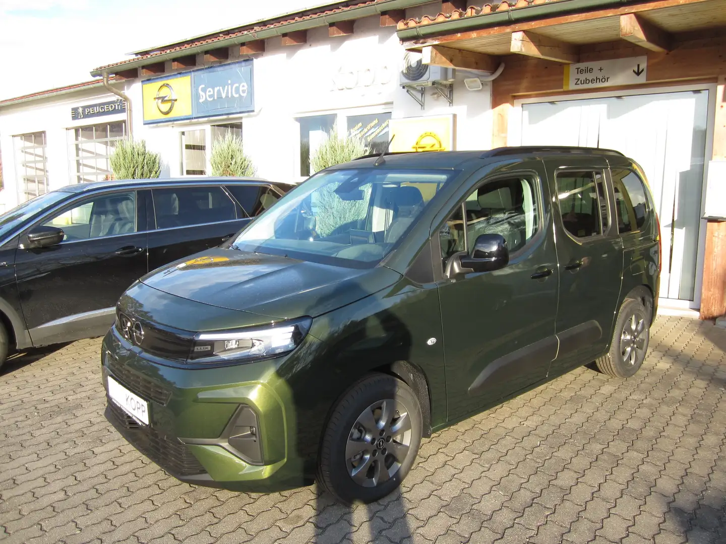 Opel Combo Life Edition Plus EU 1,2 T. - 81 kW - Style-Paket Groen - 1