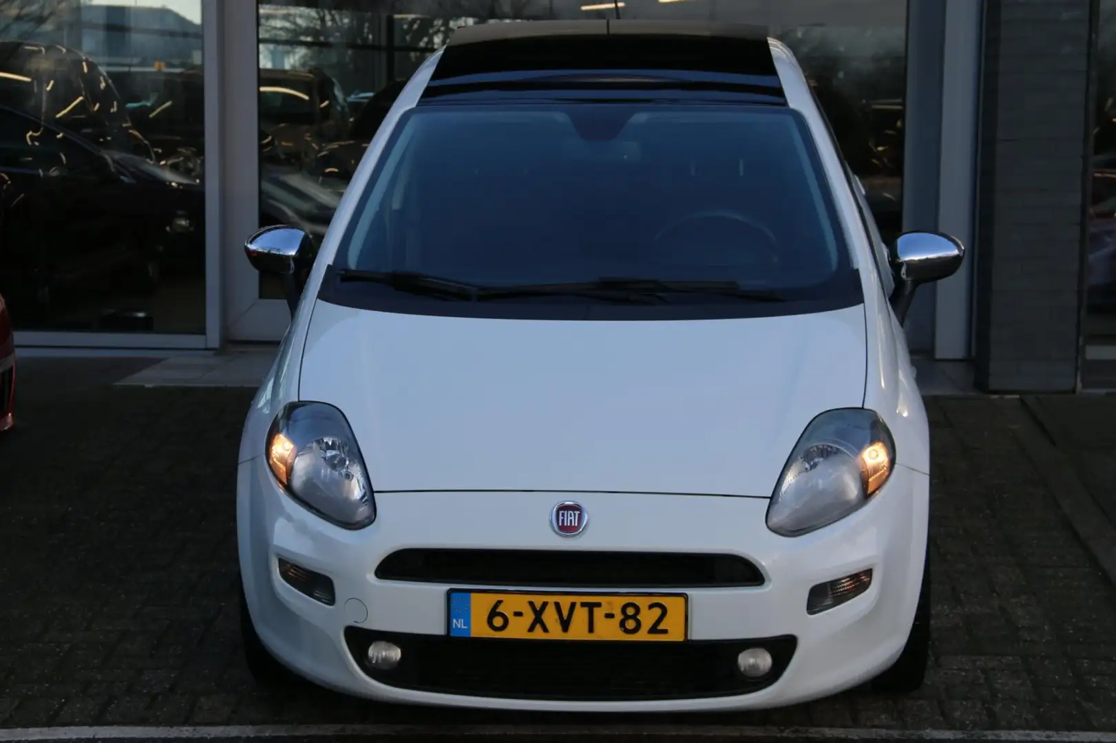 Fiat Punto Evo 0.9 TwinAir Lounge PANO-DAK NL-AUTO NAP! Bílá - 2