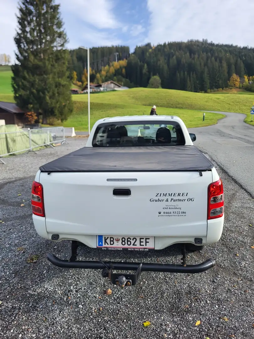 Mitsubishi L200 L 200 2,4 DI-D 4WD Doppelkabine Invite - 2