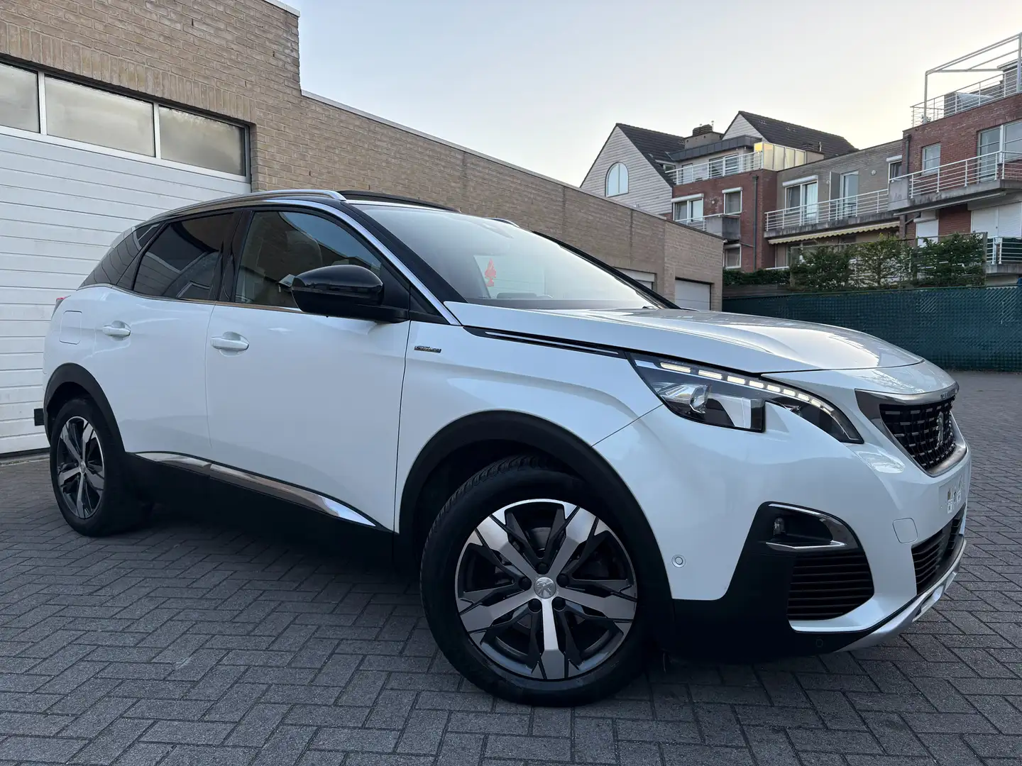 Peugeot 3008 1.2 PureTech GT Line / 12 Maanden Garantie Bianco - 1