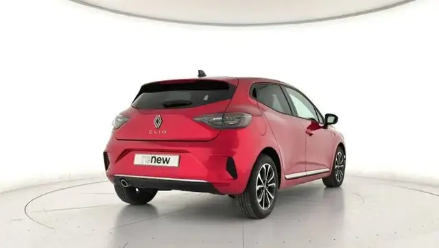 Renault Clio view 2