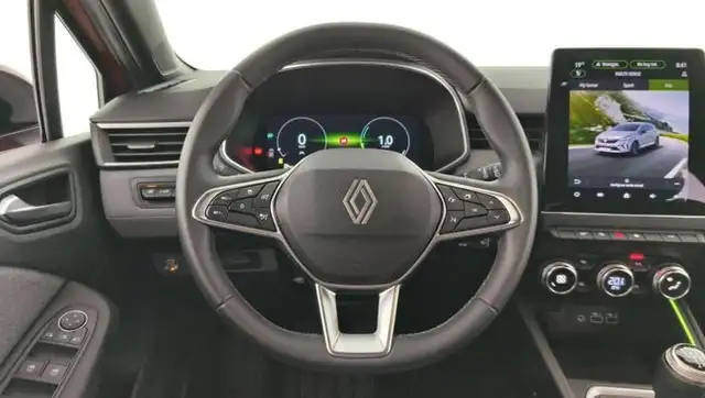 Renault Clio view 9